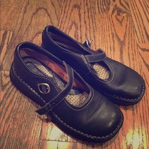 Girls size 1 Born navy shoes
